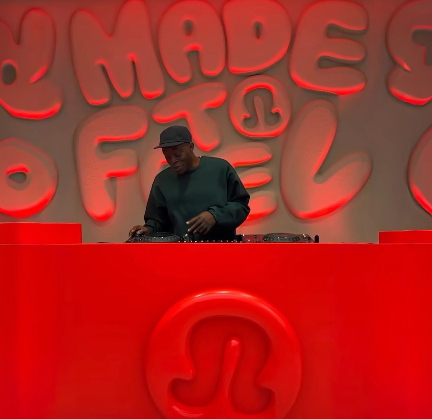 lululemon — Manifesto — project artwork
